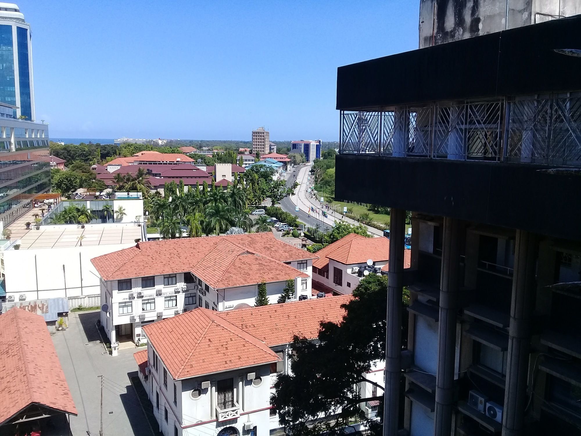 Sokoine Aparthotel - Life House Building Dar es Salaam Eksteriør billede